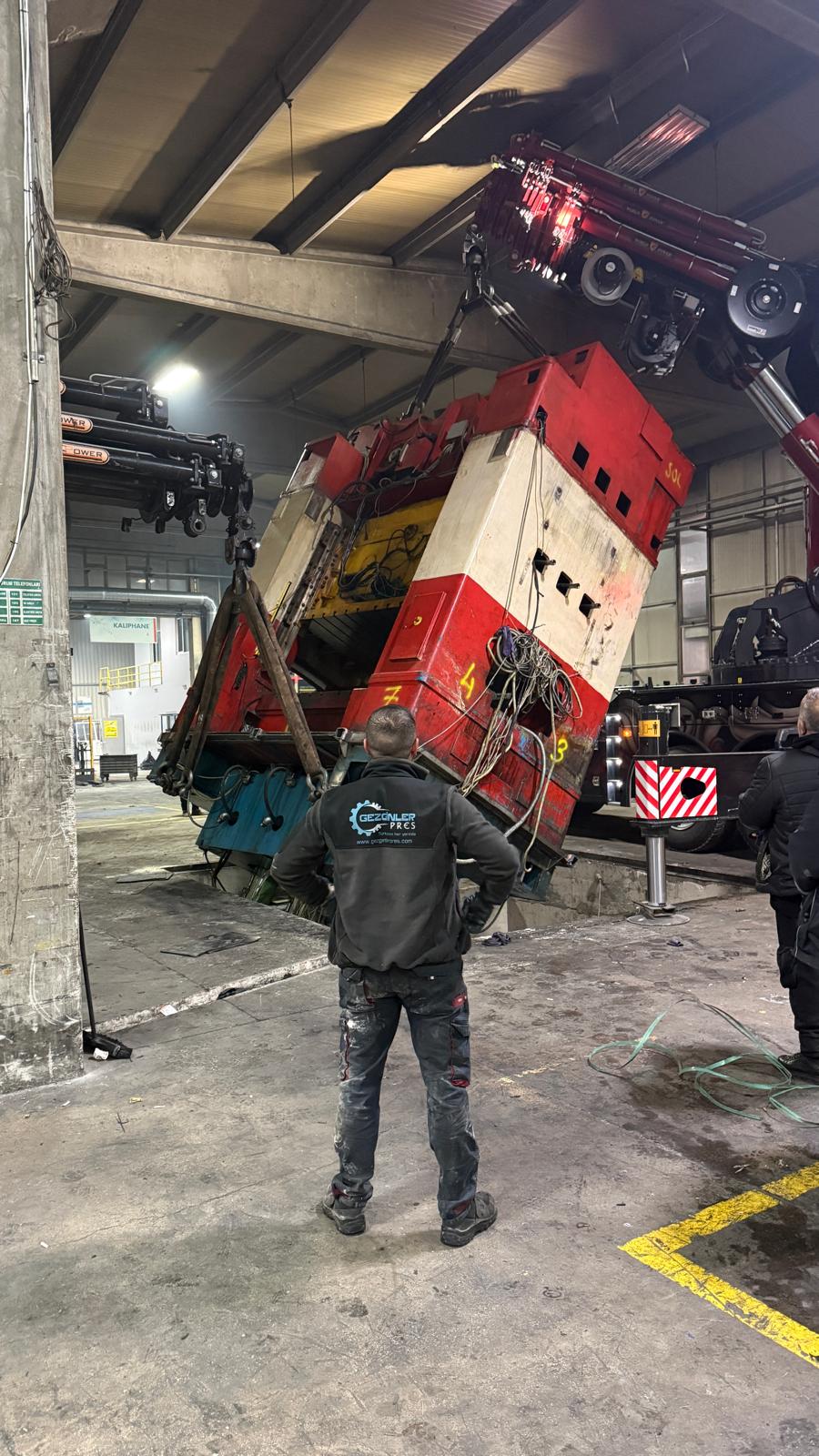 KIRAÇ METAL KIRAÇ ELEKTRİK KIRAÇ GALVANİZ 